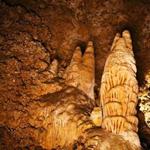 stalagmită